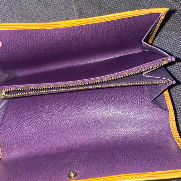 ✨Sarah Wallet Epi Yellow - Picture 3 of 7